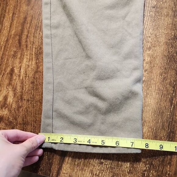 Gloria Vanderbilt short khakis - Picture 8 of 8